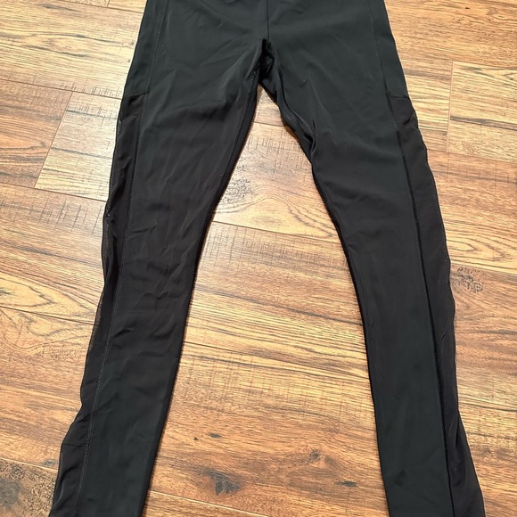 Victoria’s Secret Sport Outfit (3) - Picture 13 of 13